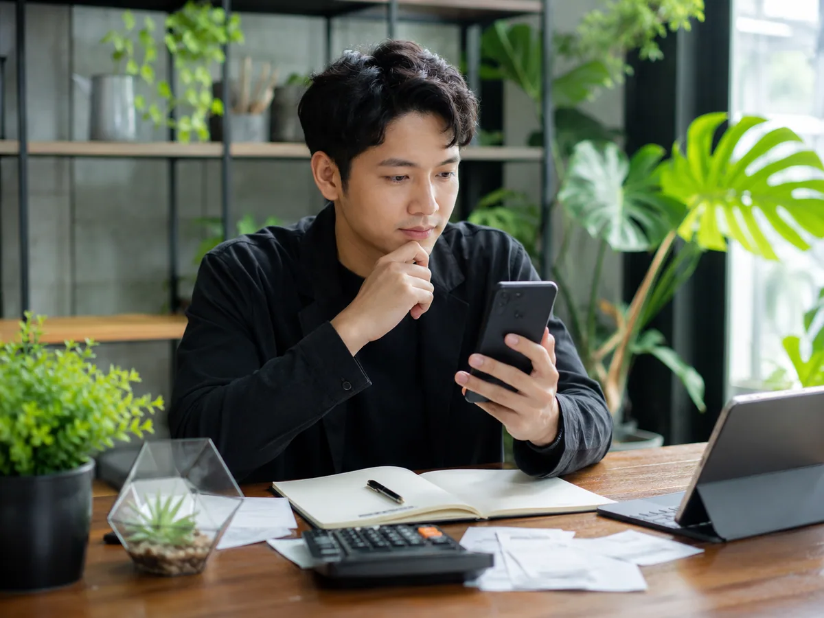Keuntungan dan Risiko Kredit Handphone